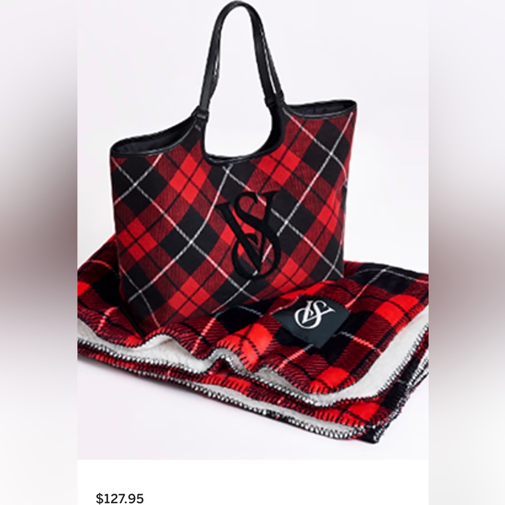 VS Plaid Cozy Blanket & Tote